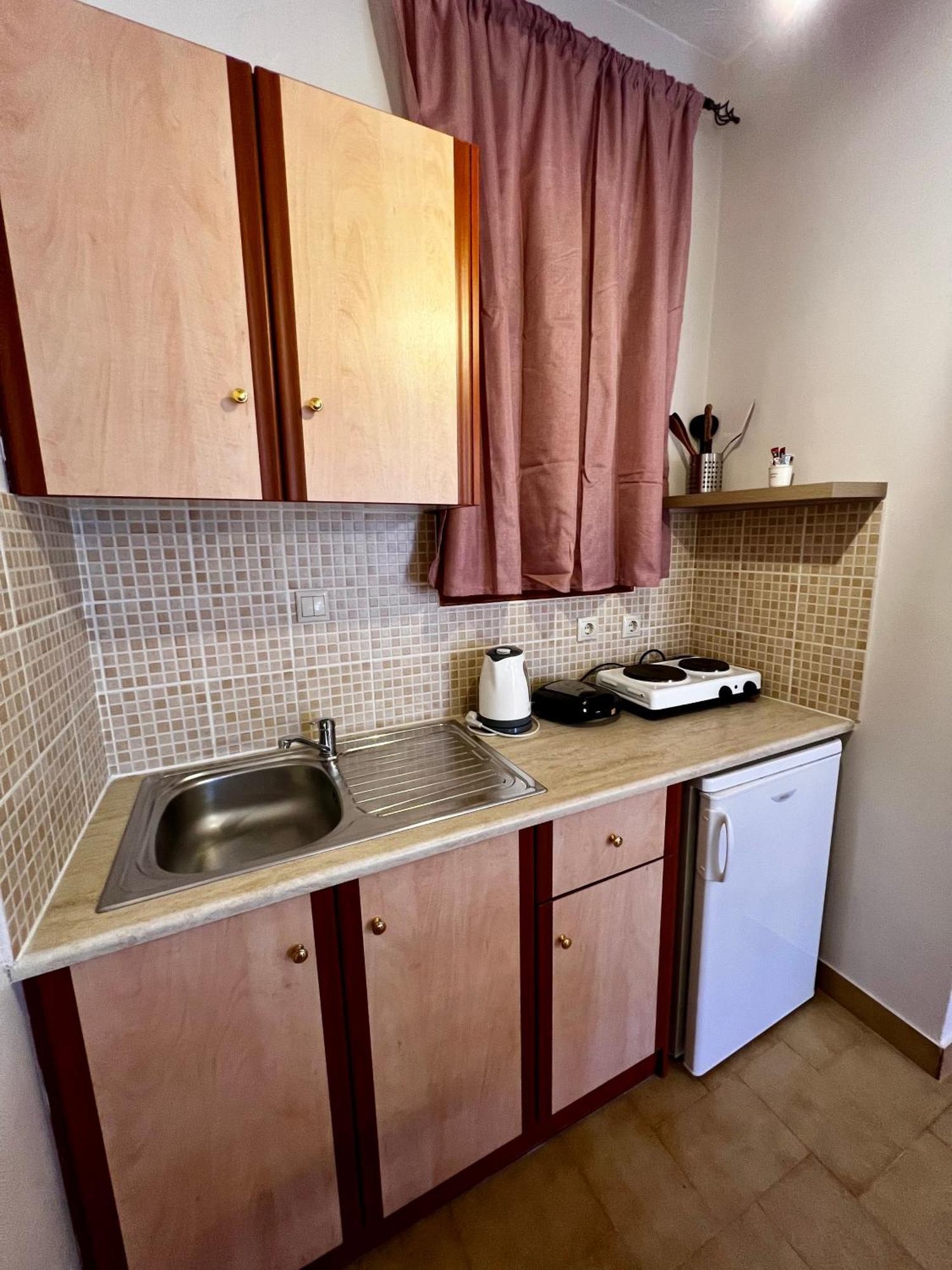 Ocean Front Studios 77 Лурдата Номер фото